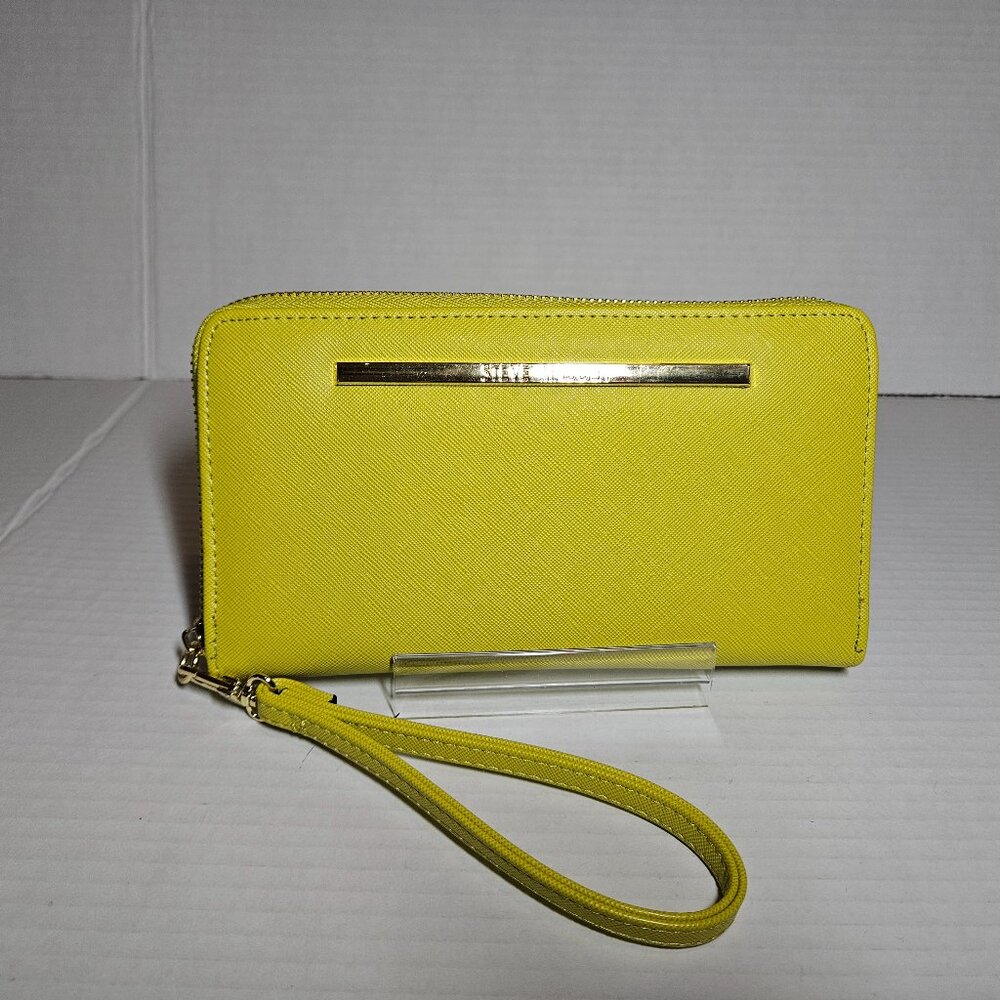 STEVE MADDEN SMOOTH ZIP AROUND WALLET PASTEL YELLOW WRISTLET - Picture 1 of 15